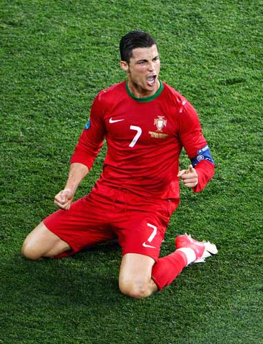 连续九年排名第一，皇马官网成全球访问量最高足球俱乐部网站（皇马官网连续九年雄踞全球俱乐部网站访问量榜首）