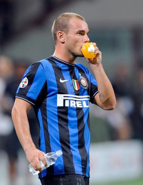 斯洛文尼亚主帅：奥布拉克感到不适，将缺席与瑞典的比赛