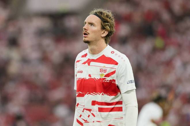 TA：曼联连续88个赛季有自家青训球员出战的纪录面临终结危机