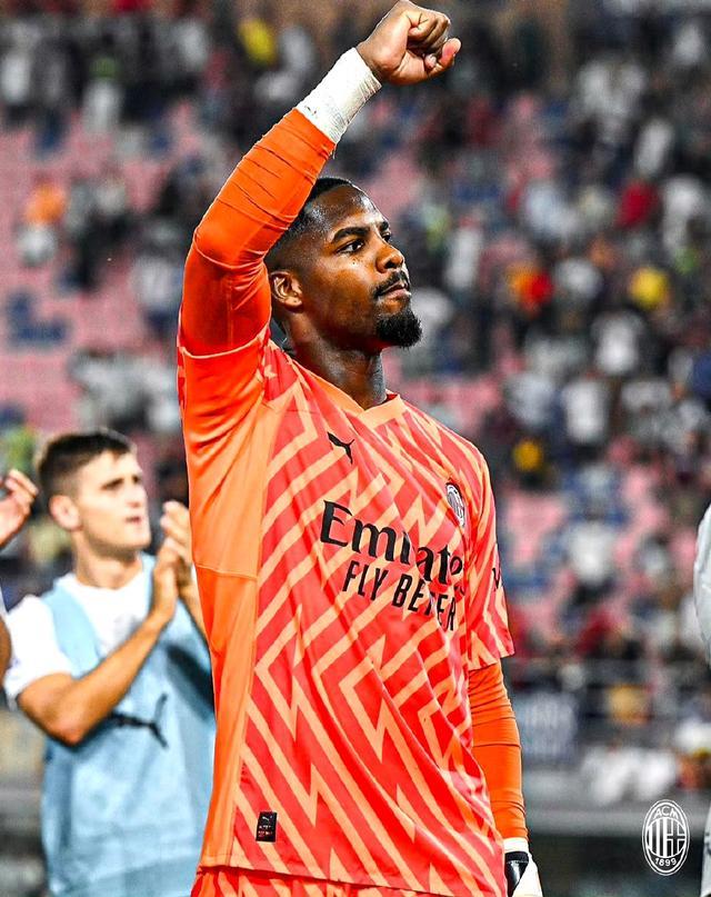 国际友谊赛半场：权赫圭头球造险，韩国0-0加纳（国际热身赛半场：权赫圭头球制造威胁，韩国与加纳0-0暂平）