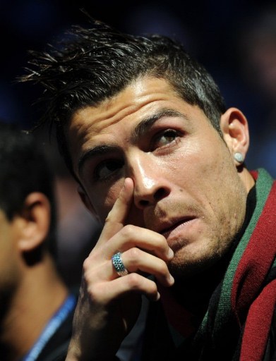 安布：邵佳一与此前的混乱划清界限，是国足非常好的主帅人选